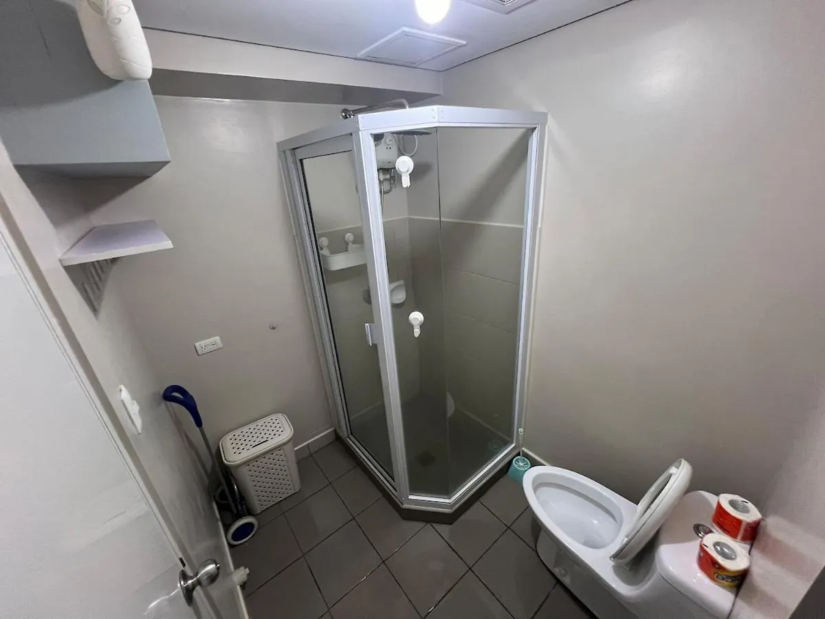 Apartment Rolly'S Place Manila